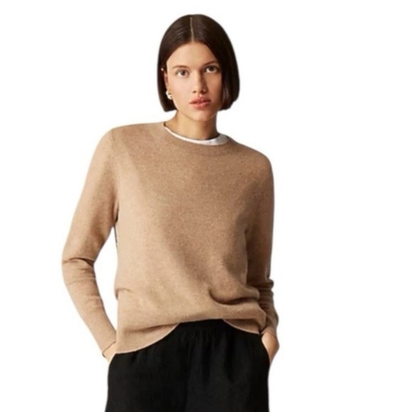 Neiman Marcus Sweaters - Neiman Marcus 100% Cashmere Women’s Classic Tan Beige Knit Sweater Size Small